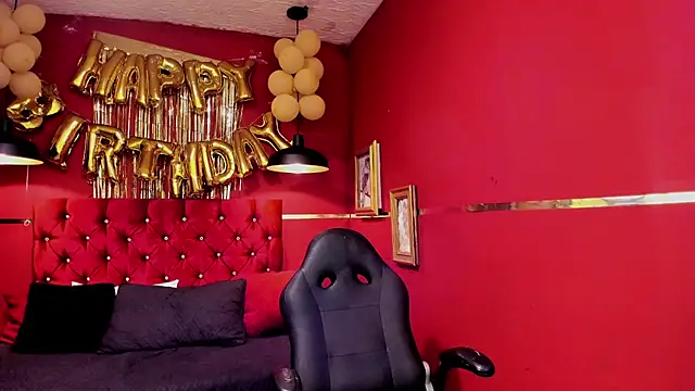 Snapshot of Anissa_Ali chatting on June 13, 2026, 12:47 pm Anissa Ali online show from June 13, 2026, 12:47 pm