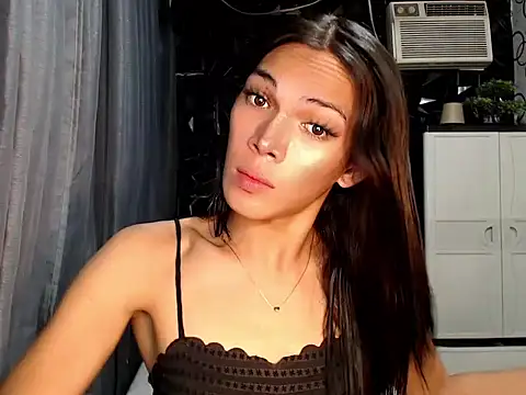 Snapshot of ladyhotcuming chatting on June 18, 2026, 12:43 pm ladyhotcuming online show from June 18, 2026, 12:43 pm