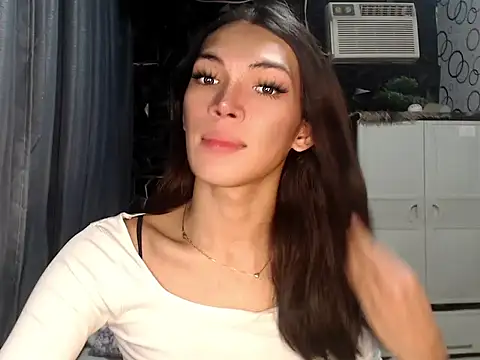Snapshot of ladyhotcuming chatting on July 5, 2026, 9:10 pm ladyhotcuming online show from July 5, 2026, 9:10 pm