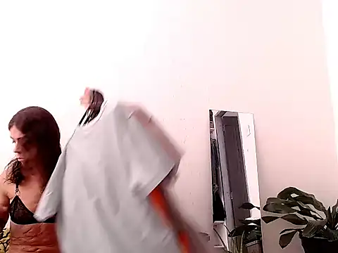 saara johnson496 online show from October 28, 2025, 3:55 pm