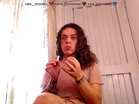 saara johnson496 online show from December 4, 2025, 1:43 pm