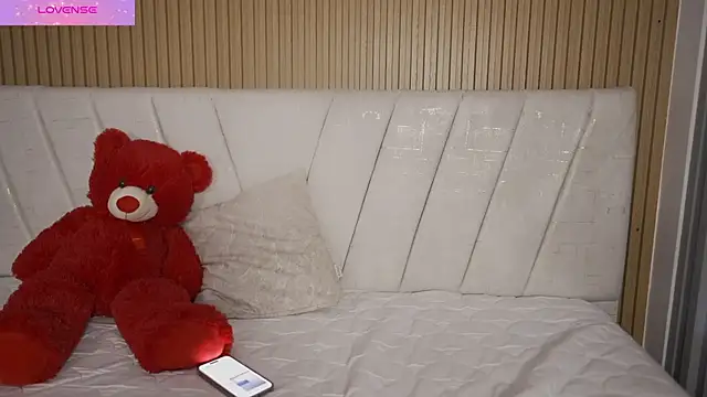 Snapshot of Michelle_Zoe chatting on July 15, 2026, 4:03 pm Michelle Zoe online show from July 15, 2026, 4:03 pm