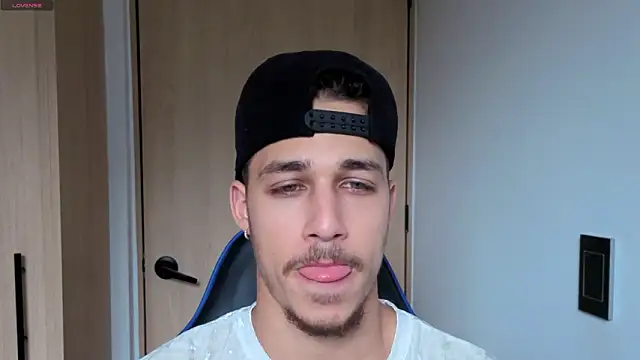 orionblaze69  online show from February 20, 2026, 8:33 pm