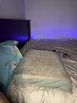 Ariana  Marie online show from May 15, 2026, 6:39 pm