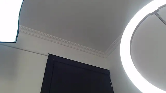 Snapshot of elamurray chatting on October 13, 2025, 11:12 am elamurray online show from October 13, 2025, 11:12 am