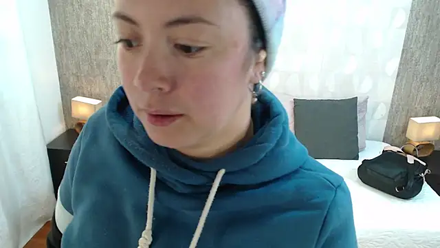 Snapshot of elamurray chatting on October 14, 2025, 11:11 am elamurray online show from October 14, 2025, 11:11 am