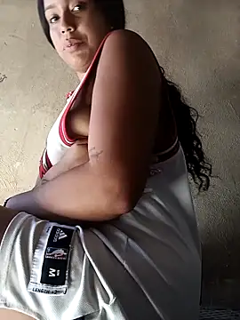 Snapshot of Fernanda30 chatting on December 14, 2025, 2:44 pm Fernanda30 online show from December 14, 2025, 2:44 pm