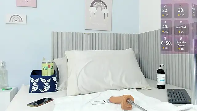 franceska milf online show from March 3, 2026, 12:45 pm