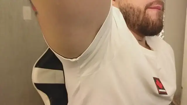 Snapshot of Ades_Lowe chatting on November 6, 2025, 12:09 pm Ades Lowe online show from November 6, 2025, 12:09 pm