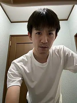 yuma0815 online show from November 14, 2025, 1:04 pm