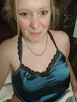 Snapshot of Bouncy-Bella28X chatting on October 31, 2025, 8:11 am Bouncy-Bella28X online show from October 31, 2025, 8:11 am