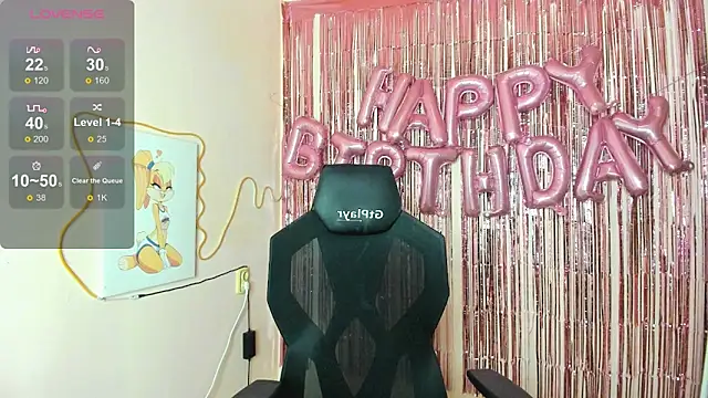 Snapshot of ShalinaMontana chatting on December 19, 2025, 4:31 pm ShalinaMontana online show from December 19, 2025, 4:31 pm