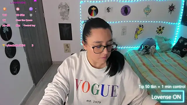 Snapshot of Cherry_blush_ chatting on July 9, 2026, 10:42 pm Cherry blush online show from July 9, 2026, 10:42 pm