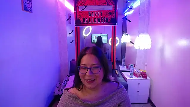 Snapshot of scarlett_widow_ chatting on October 20, 2025, 2:46 am scarlett widow online show from October 20, 2025, 2:46 am