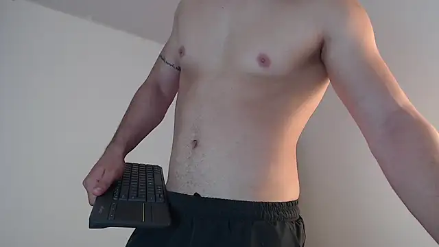 Snapshot of SouthernMilk chatting on October 24, 2025, 1:43 pm SouthernMilk online show from October 24, 2025, 1:43 pm