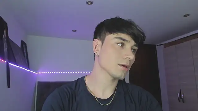 stevve 14 online show from October 7, 2025, 5:19 am