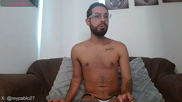 ReyPablo1 online show from December 3, 2025, 8:19 pm