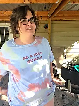 Snapshot of valeriejane chatting on November 3, 2025, 9:18 pm valeriejane online show from November 3, 2025, 9:18 pm