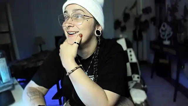 Snapshot of Alix_Valentine chatting on October 30, 2025, 7:50 am Alix Valentine online show from October 30, 2025, 7:50 am