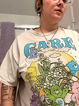 Snapshot of Alix_Valentine chatting on October 11, 2025, 4:19 pm Alix Valentine online show from October 11, 2025, 4:19 pm