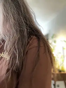 Snapshot of Alix_Valentine chatting on November 3, 2025, 8:56 pm Alix Valentine online show from November 3, 2025, 8:56 pm