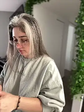 Snapshot of Alix_Valentine chatting on September 26, 2025, 4:36 pm Alix Valentine online show from September 26, 2025, 4:36 pm