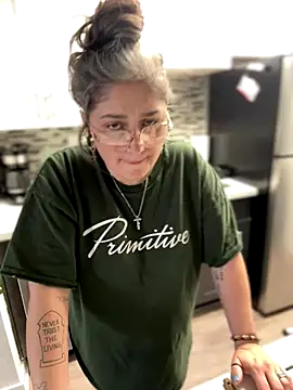 Snapshot of Alix_Valentine chatting on September 12, 2025, 4:18 pm Alix Valentine online show from September 12, 2025, 4:18 pm