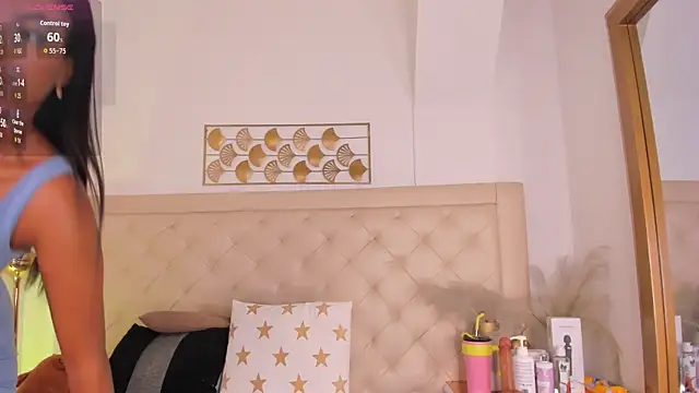 Snapshot of Violett030 chatting on November 3, 2025, 3:34 am Violett030 online show from November 3, 2025, 3:34 am