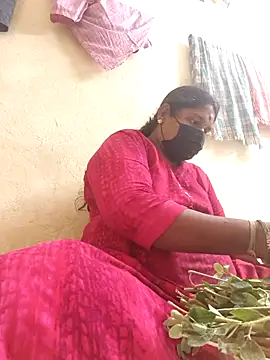 Villageanuty online show from October 24, 2025, 1:21 pm