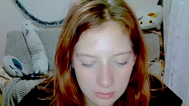 Lily Ember online show from December 17, 2025, 7:08 pm