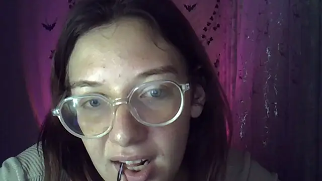 Lily Ember online show from October 23, 2025, 10:41 pm