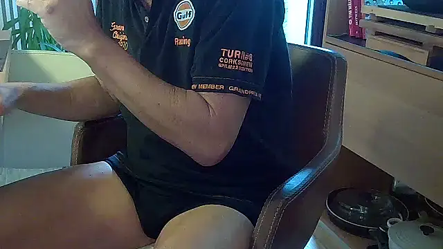 Snapshot of Unique_X_perience chatting on October 5, 2025, 11:23 am Unique X perience online show from October 5, 2025, 11:23 am