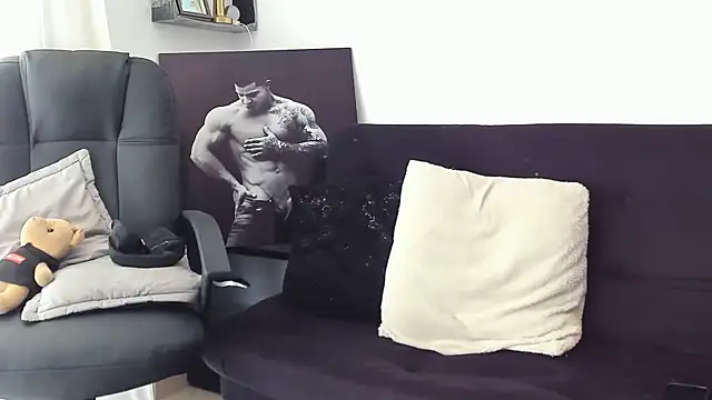 Marck Mathews online show from September 17, 2025, 4:42 pm