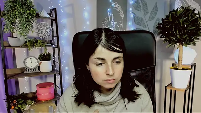 MartaEdams online show from February 18, 2026, 6:22 am