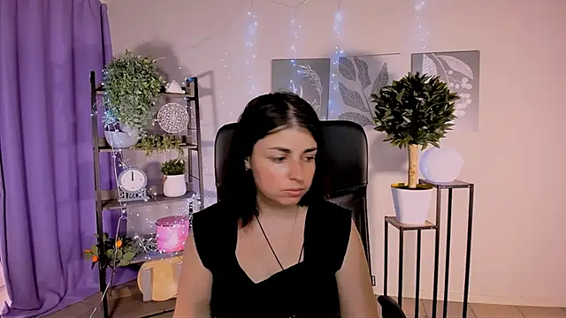 Snapshot of MartaEdams chatting on May 26, 2026, 6:22 am MartaEdams online show from May 26, 2026, 6:22 am