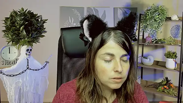 Snapshot of MartaEdams chatting on October 24, 2025, 6:12 am MartaEdams online show from October 24, 2025, 6:12 am