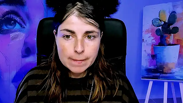 Snapshot of MartaEdams chatting on November 11, 2025, 6:19 am MartaEdams online show from November 11, 2025, 6:19 am