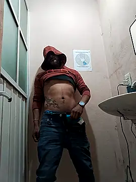 Snapshot of wolfsexmxn chatting on February 25, 2026, 5:40 am wolfsexmxn online show from February 25, 2026, 5:40 am