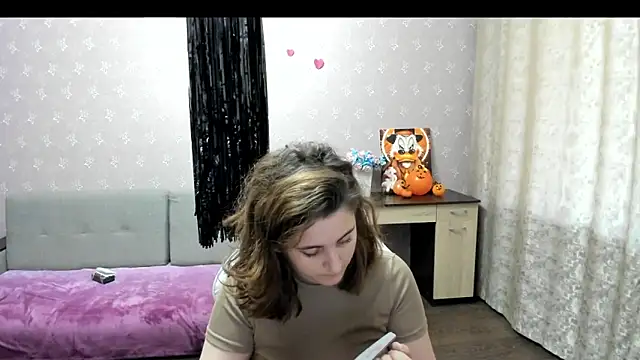 Snapshot of DarklineRose chatting on November 3, 2025, 12:20 pm DarklineRose online show from November 3, 2025, 12:20 pm