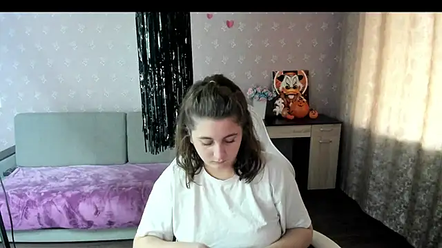 Snapshot of DarklineRose chatting on November 5, 2025, 11:35 am DarklineRose online show from November 5, 2025, 11:35 am