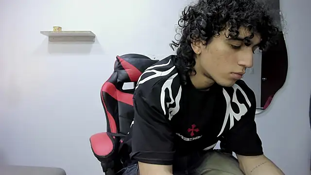 Snapshot of JackesTaylor chatting on October 30, 2025, 8:01 am JackesTaylor online show from October 30, 2025, 8:01 am