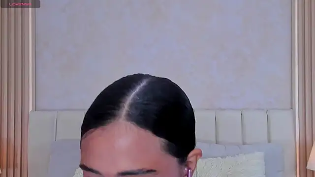 Snapshot of ZOEBARLOWE chatting on November 2, 2025, 6:13 pm ZOEBARLOWE online show from November 2, 2025, 6:13 pm