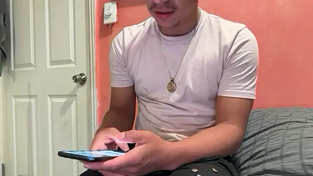 kSwisssxxx online show from November 3, 2025, 3:34 am