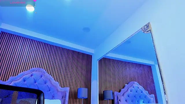 SelenaStonne online show from November 16, 2025, 8:13 pm