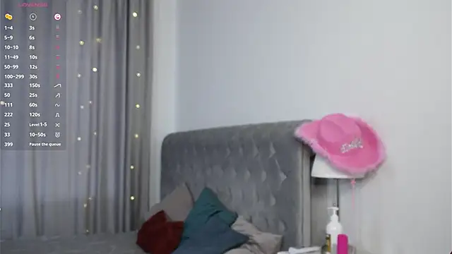 Snapshot of TaiteFairfield chatting on September 20, 2025, 8:52 am TaiteFairfield online show from September 20, 2025, 8:52 am