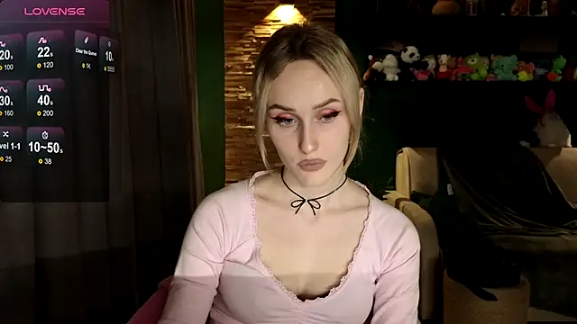 Belle Vill3575 online show from December 1, 2025, 9:43 am