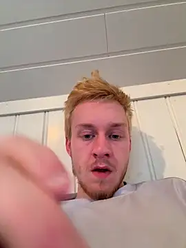 loverboy200718 online show from April 2, 2026, 3:08 pm