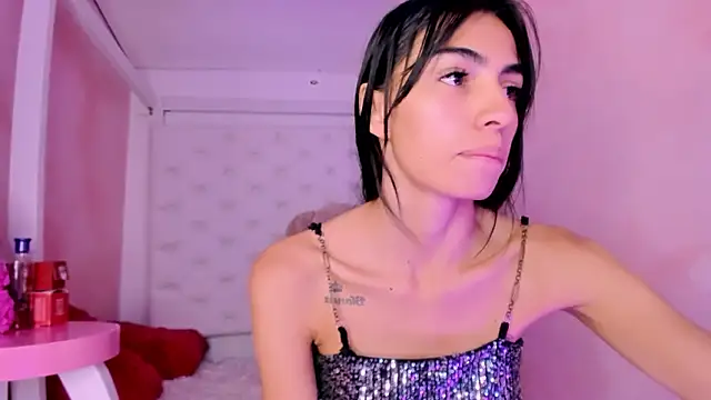 eimy skinny  online show from February 21, 2026, 12:29 pm