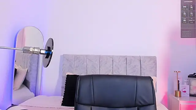 Taylormaxwell online show from February 12, 2026, 8:08 pm