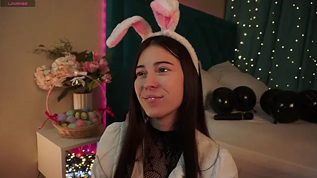 ywixos online show from April 7, 2026, 2:52 pm